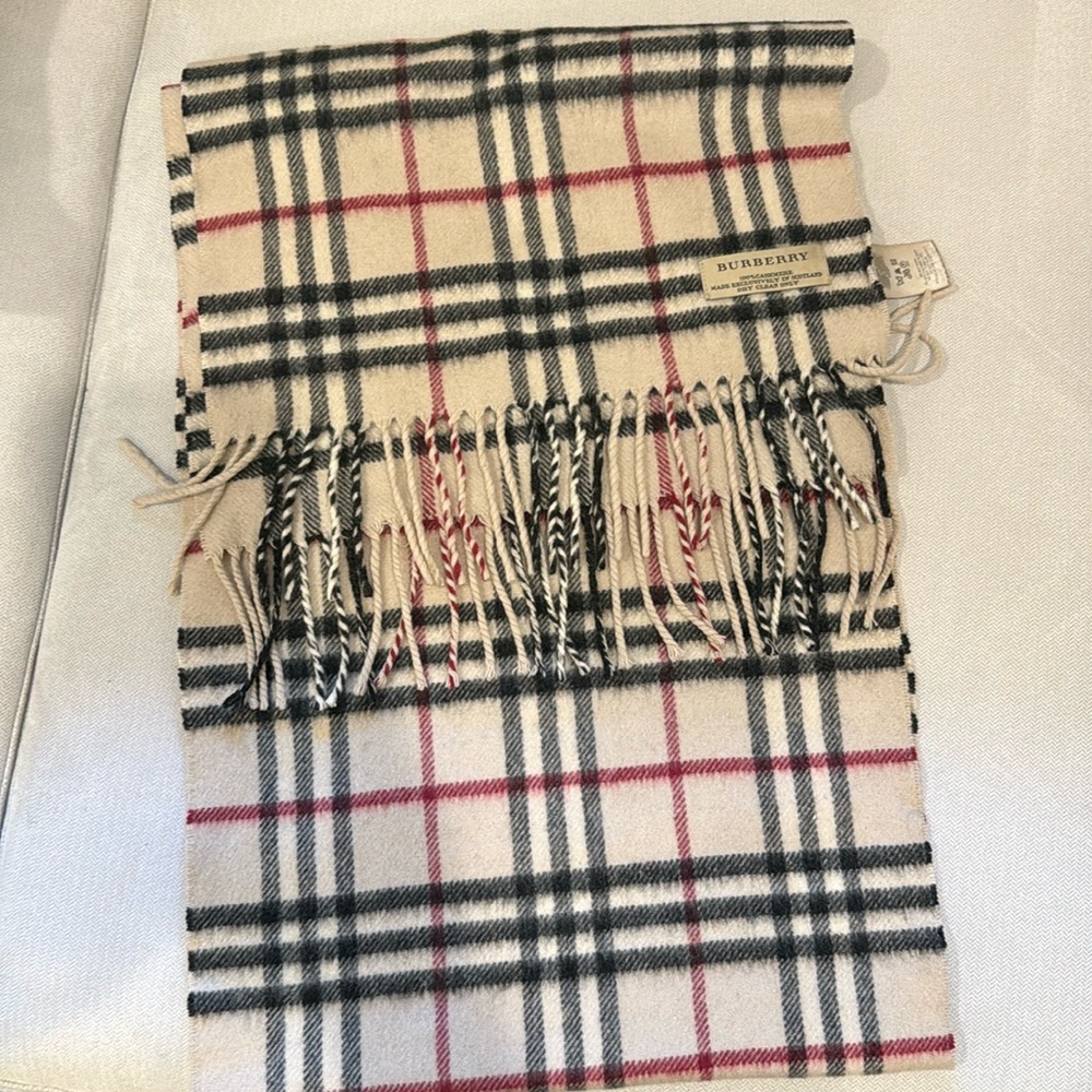 Burberry cashmere scarf